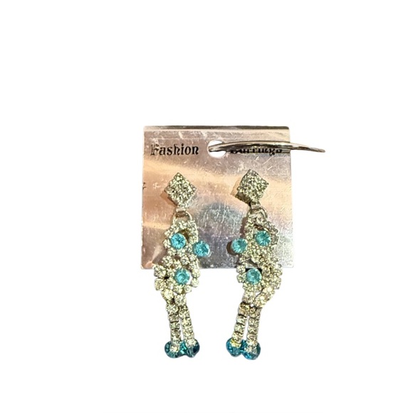 Jewelry - 💰BOGO FREE Vintage Fashion Earrings